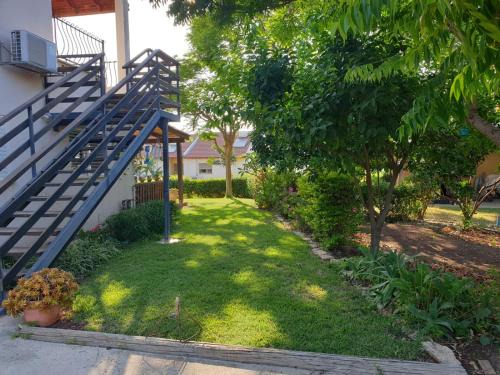 Beit HaShita Apartment | פינה שלווה בטבע- A peaceful spot in nature