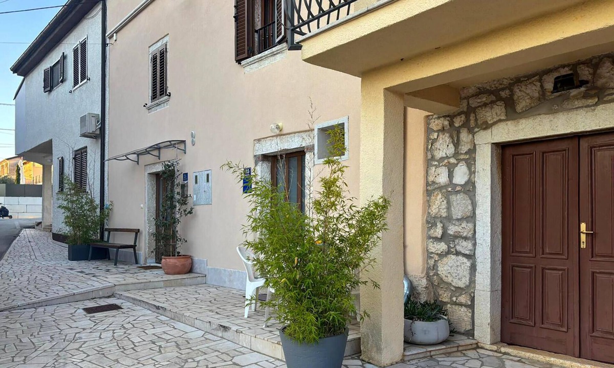 Dracevac House | 1 bedroom awesome home in Dracevac