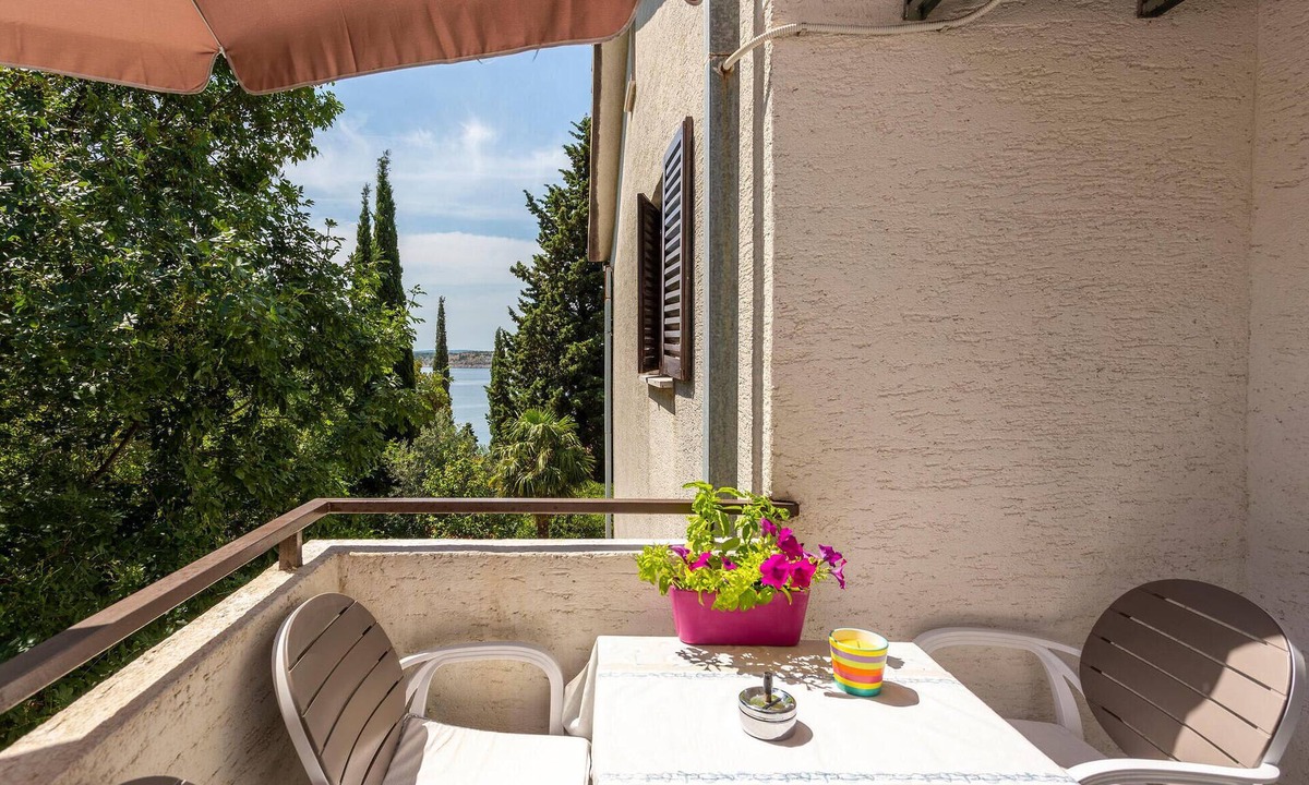 Omisalj Apartment | 1 bedroom beautiful apartment in Omisalj