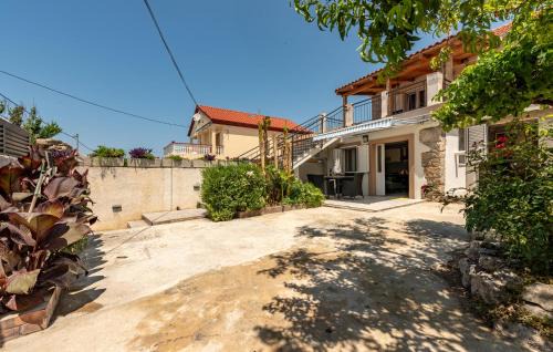 Ljubac Apartment | 1 Bedroom Cozy Apartment In Ljubac