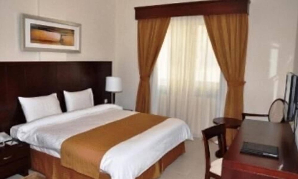 Al Barsha 1 Apartment | 1 Bedroom Suite Near Modern Basket Laundry Branch