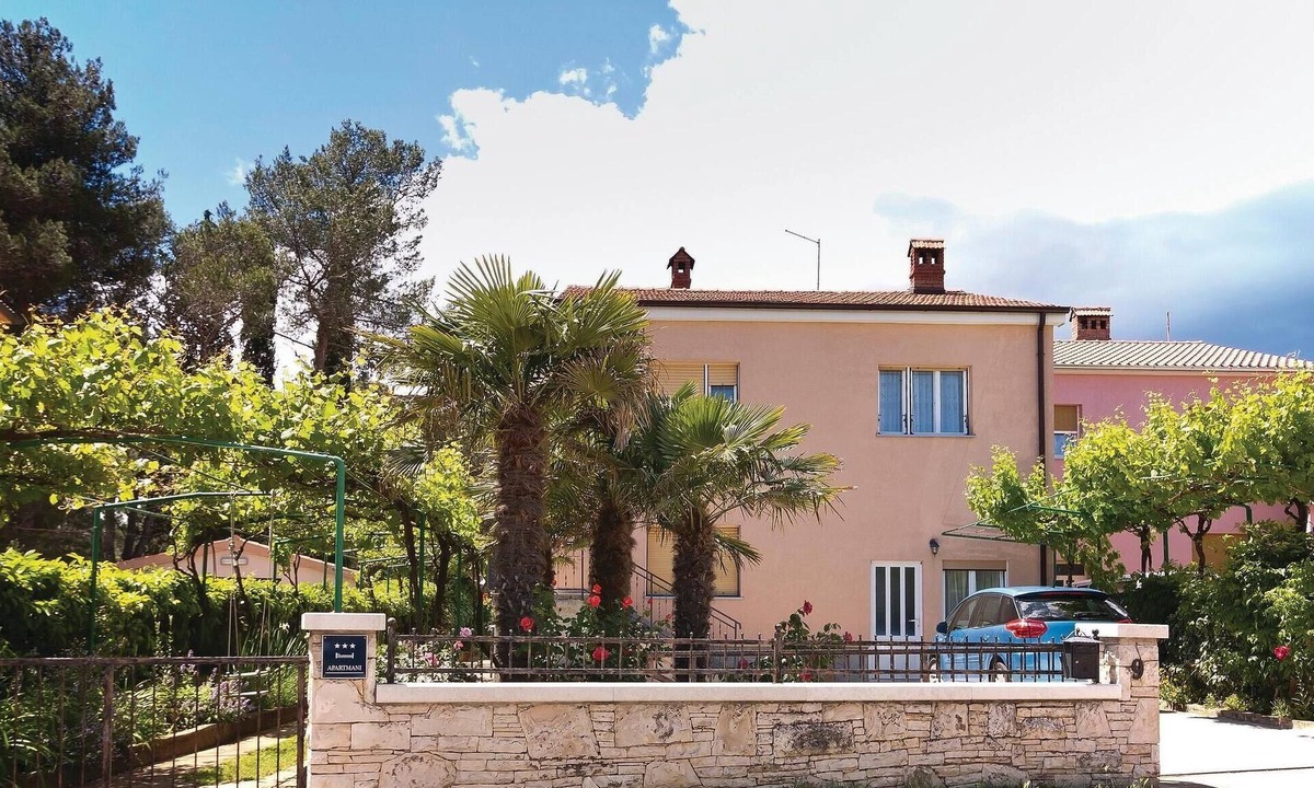 Valbandon Apartment | 2 bedroom awesome apartment in Fazana