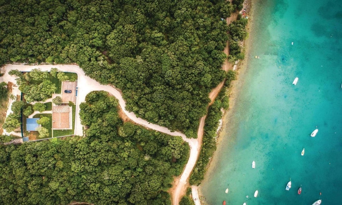 Rovinj House | 2 bedroom beach front home in Rovinj