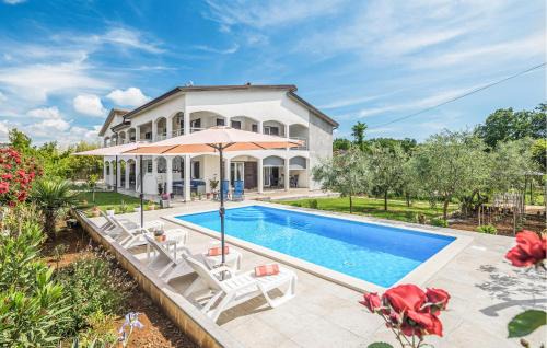 Nova Vas Apartment | 2 Bedroom Beautiful Apartment In Nova Vas