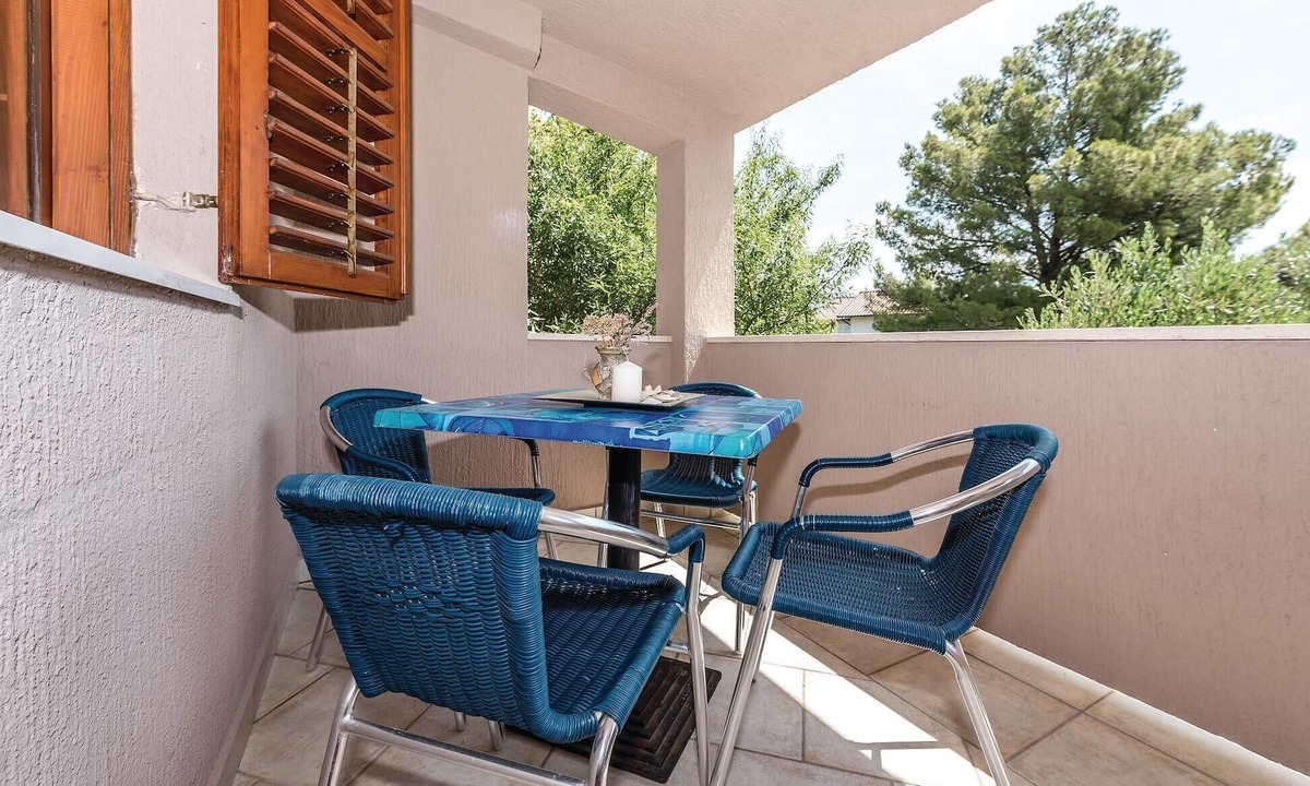 Grebastica Apartment | 2 bedroom cozy apartment in Grebastica