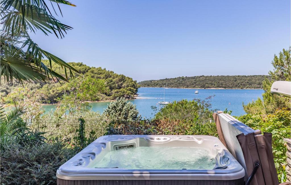 Banjole Apartment | 2 Bedroom Gorgeous Apartment In Pula