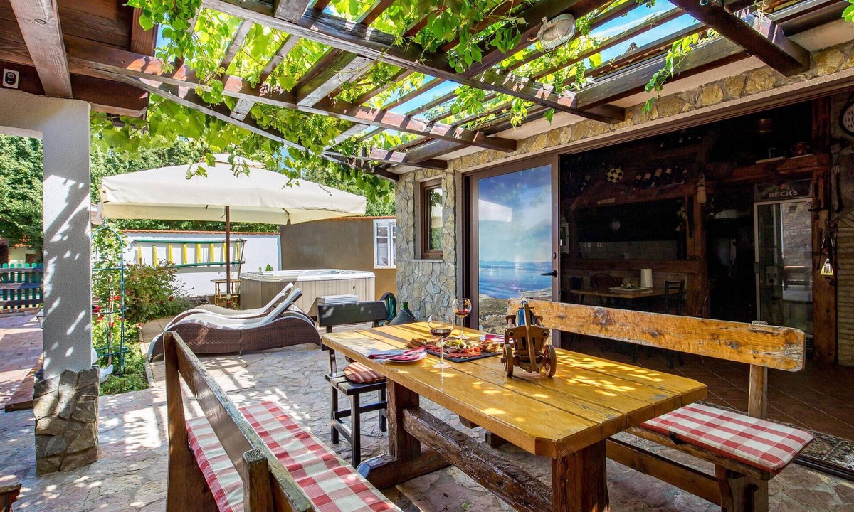 Veljun Primorski House | 2 bedroom luxurious home in Senj