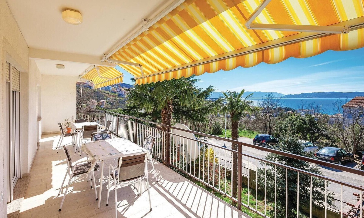 Crikvenica Apartment | 2 bedroom stunning apartment in Crikvenica