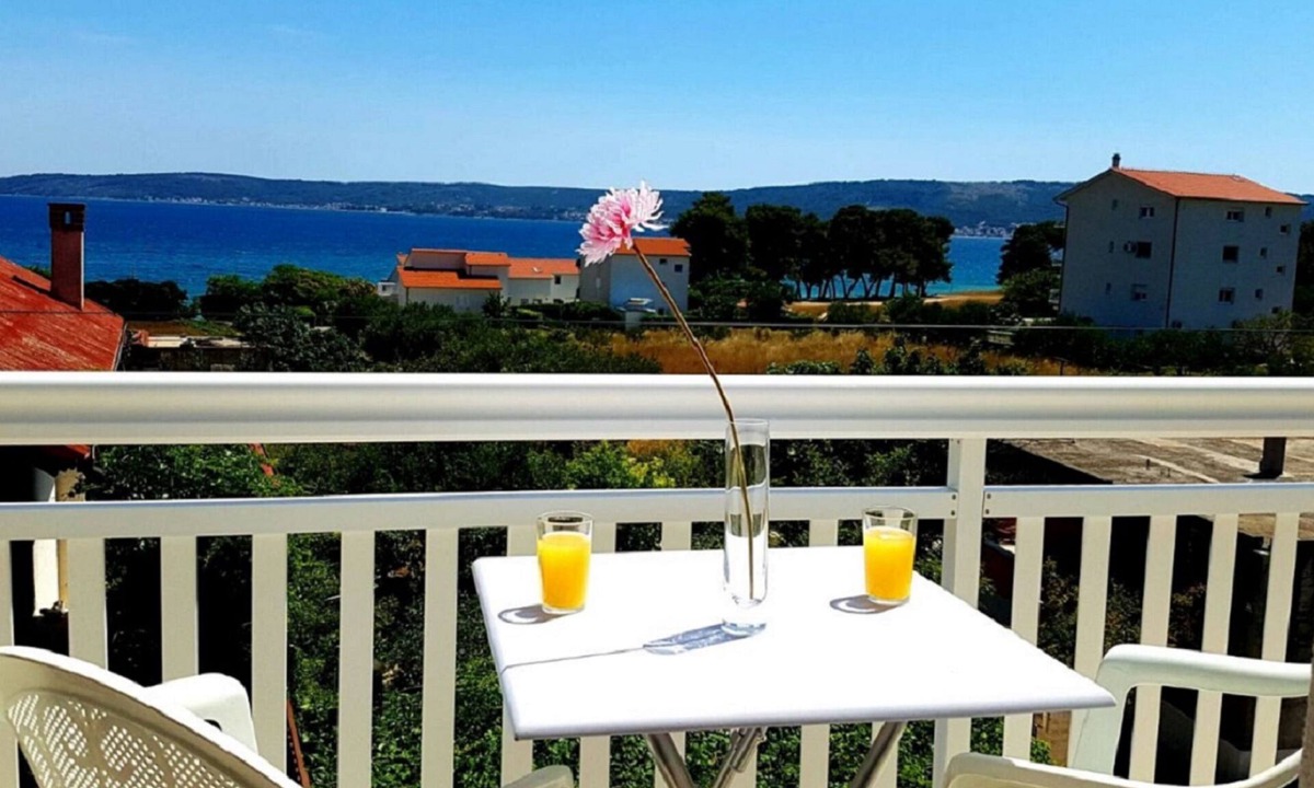 Kastel Stafilic Apartment | 2 minutes walk to the beach, Seaview apartment with seaview terrace, BBQ,parking