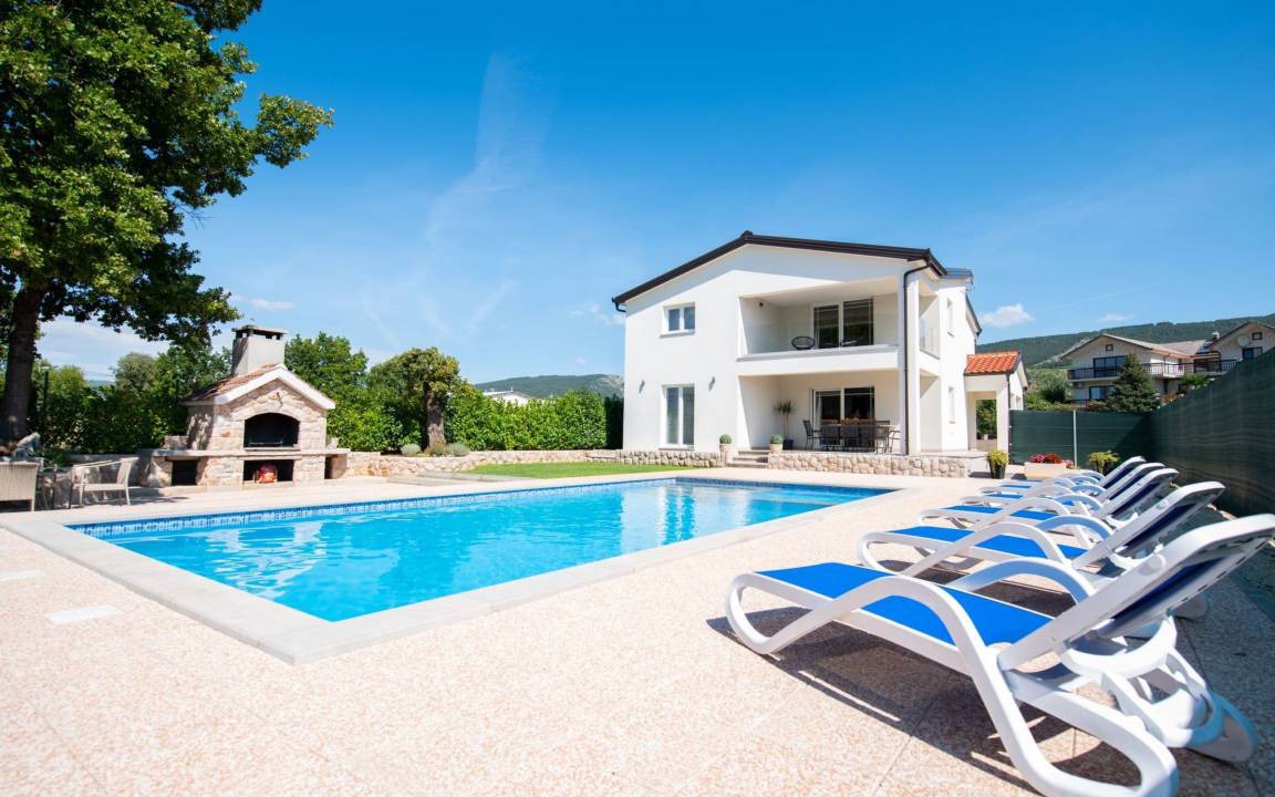 Donji Prolozac House | 250 m² House ∙ 1 bedroom ∙ 12 guests