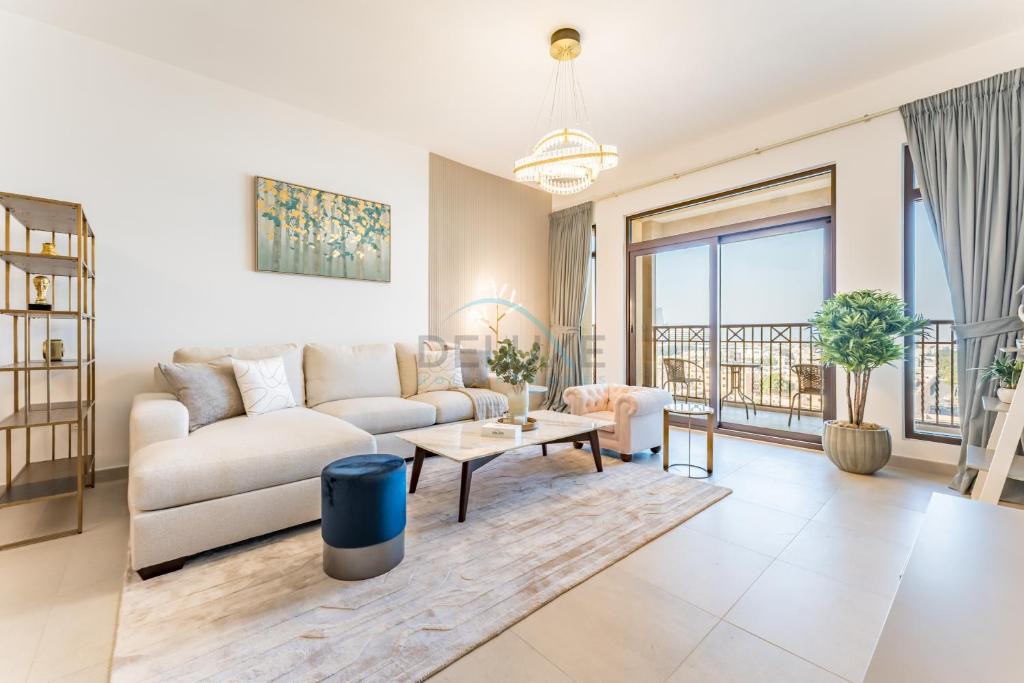 Umm Suqeim 3 Apartment | 2BR with Balcony, Exclusive Amenities and Steps from Iconic Landmarks, Madinat Jumeirah Living Rahaal 2, Jumeirah