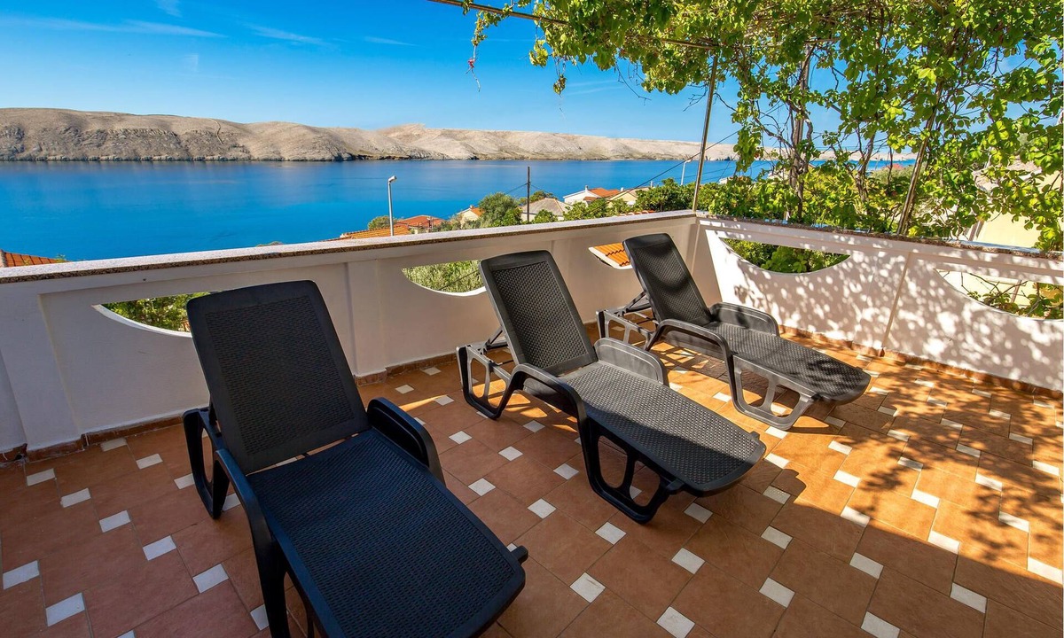 Miskovici Apartment | 3 bedroom accommodation in Miskovici