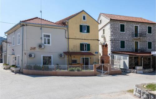 Opuzen House | 3 Bedroom Amazing Home In Opuzen