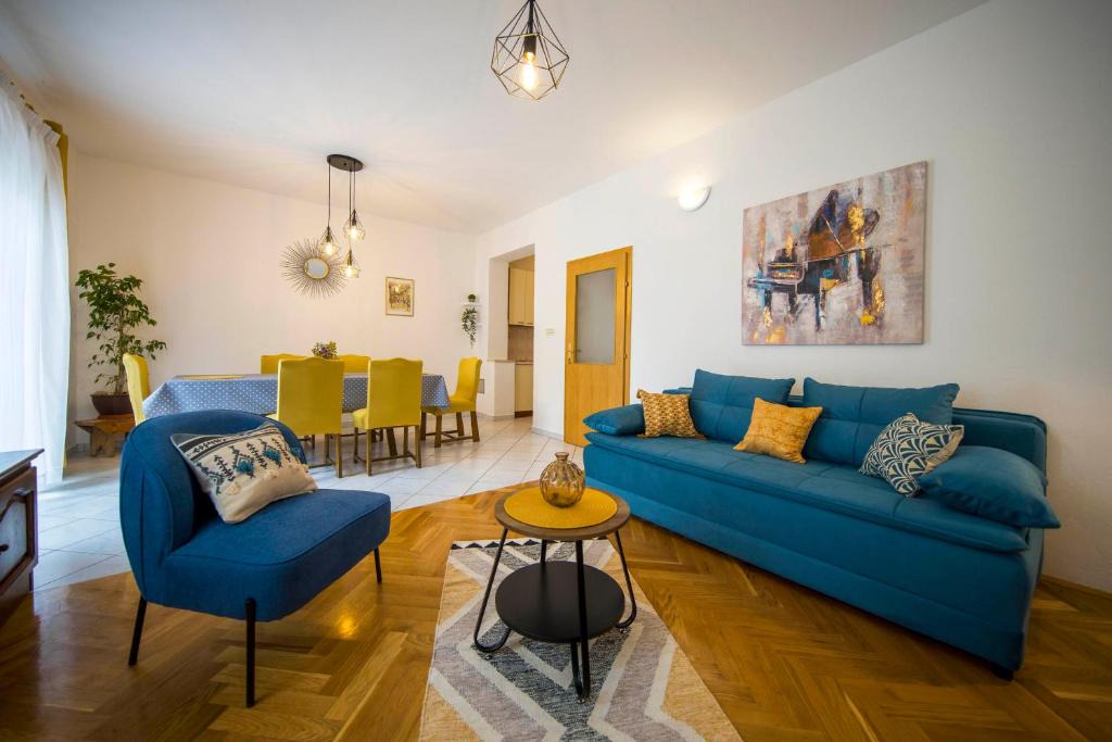 Kastel Stari Apartment | 3 Bedroom Apartment Antonio