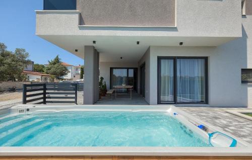 Stinjan House | 3 Bedroom Awesome Home In Stinjan