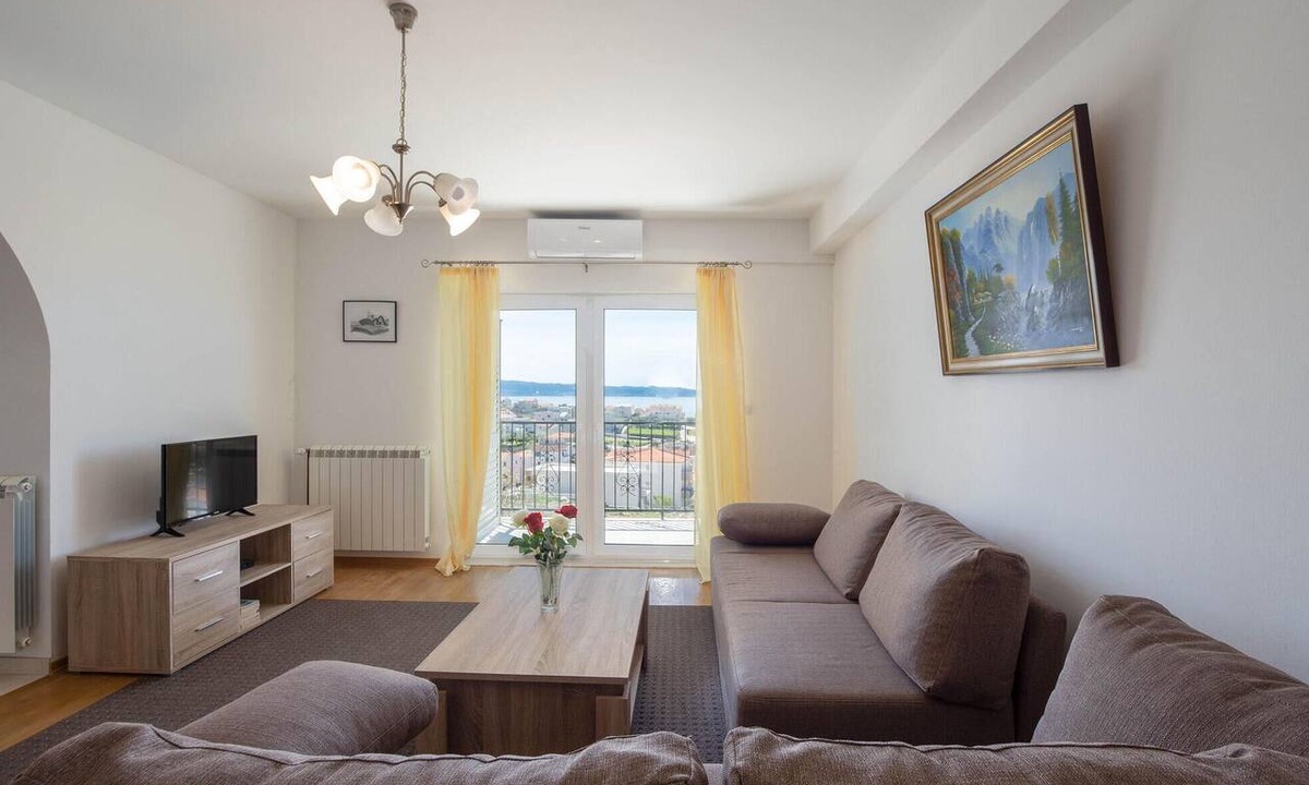 Podstrana Apartment | 3 bedroom cozy apartment in Podstrana