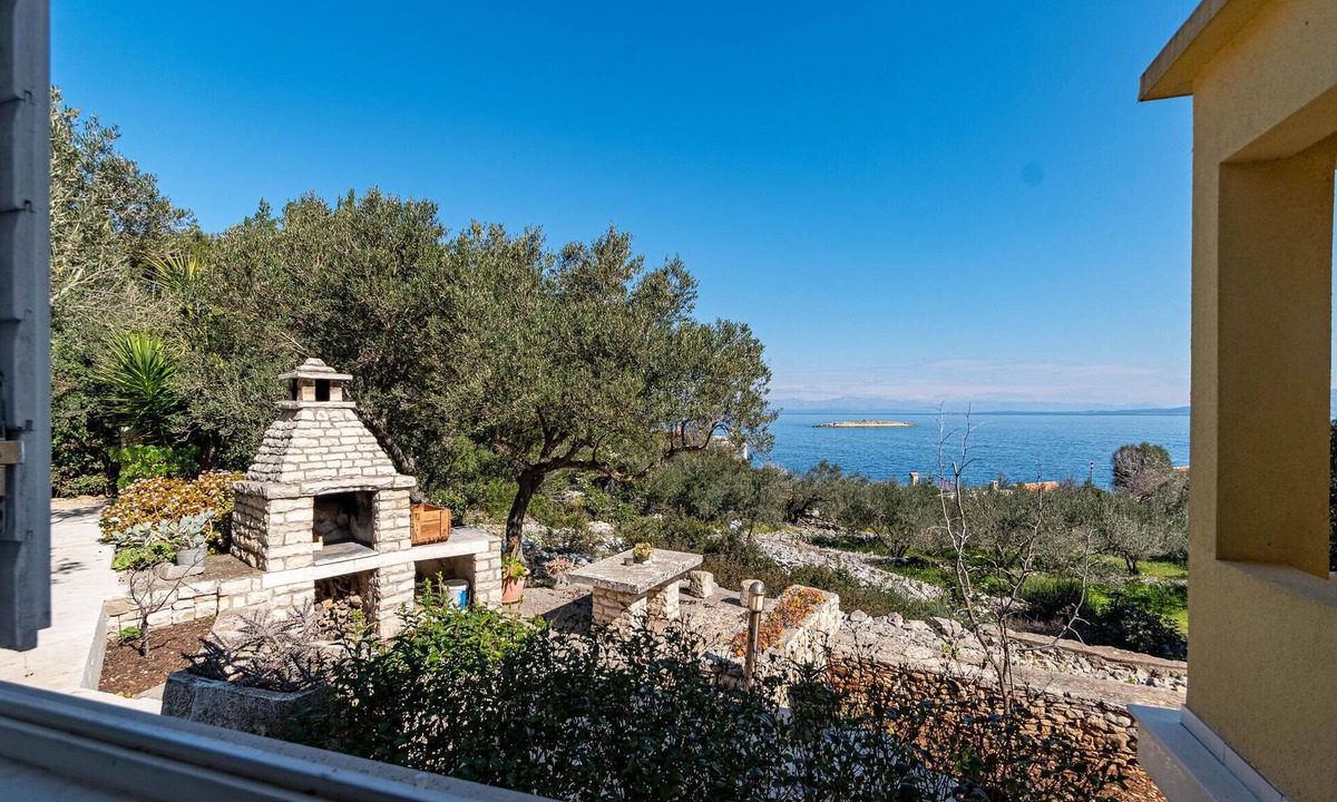 Prigradica House | 3 bedroom lovely home in Blato