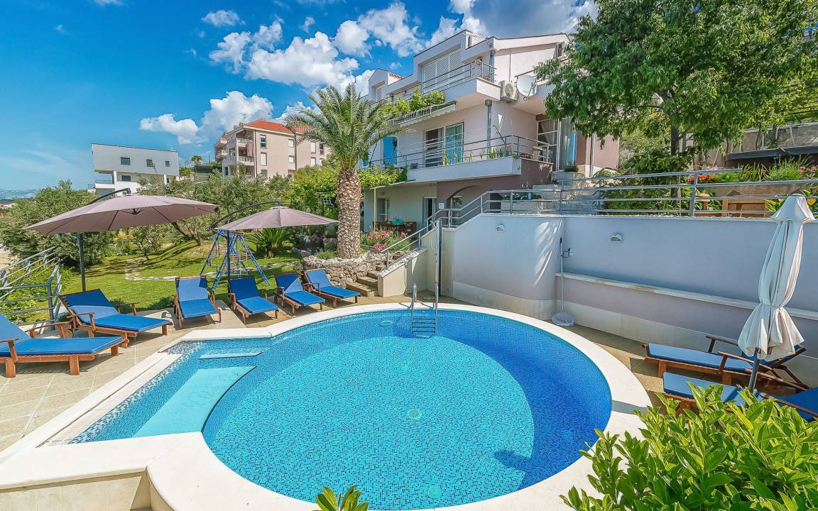 Moca Villa | 350 m² Villa ∙ 1 bedroom ∙ 10 guests
