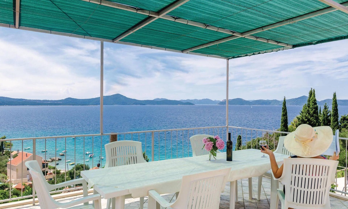 Krucica House | 4 bedroom awesome home in Slano