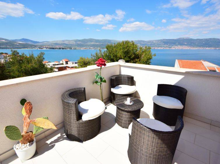 Municipality of Trogir Apartment | 55 m² Apartment ∙ 2 bedrooms ∙ 4 guests