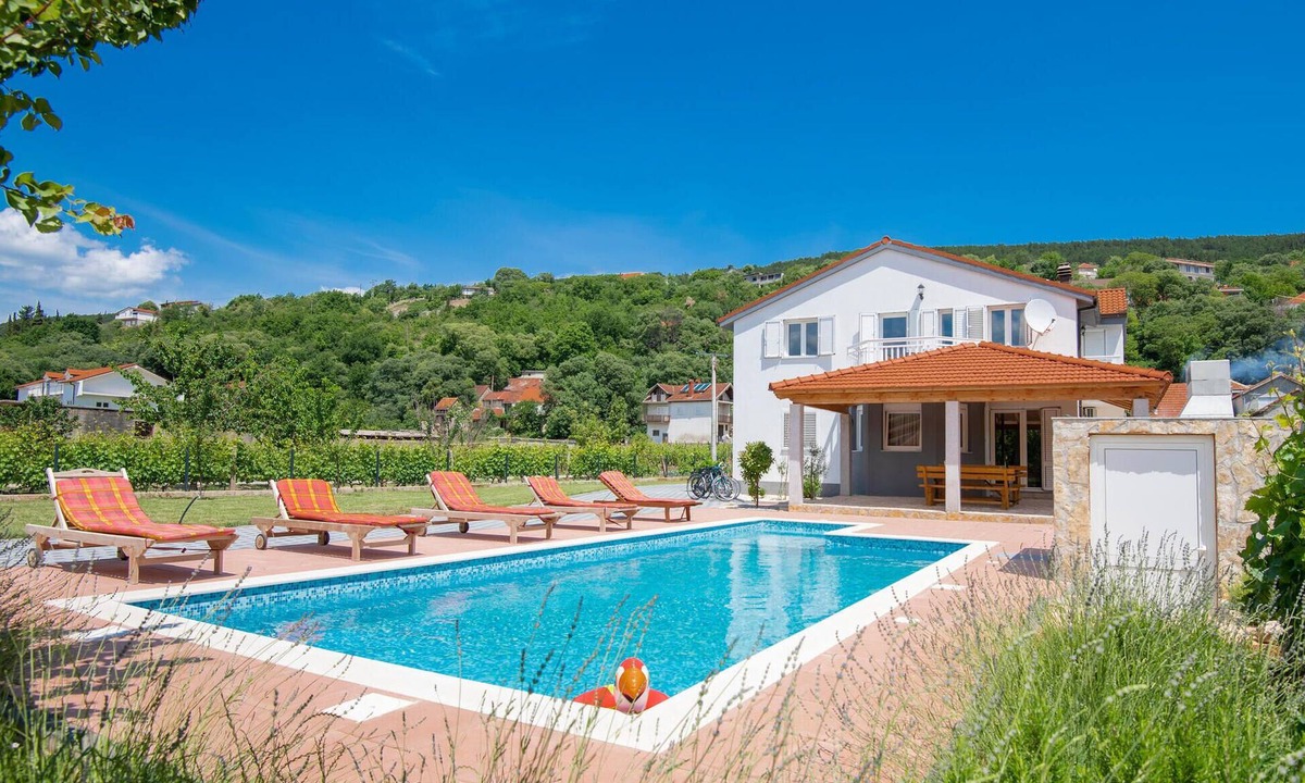 Donji Prolozac House | 6 bedroom cozy home in Prolozac