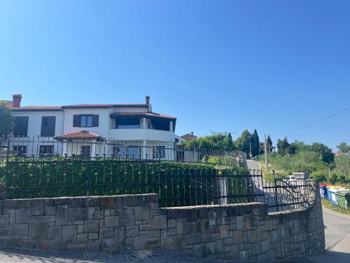 Izola Apartment | Adriatic View
