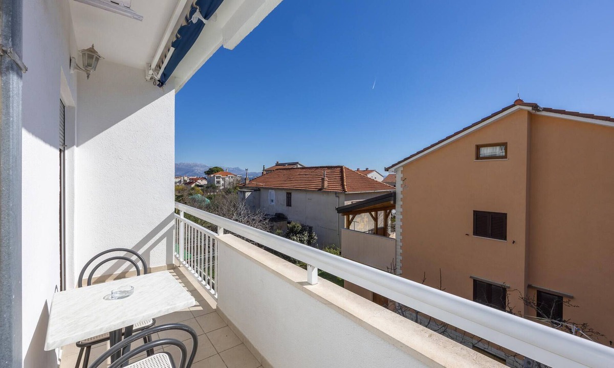 Kastel Stafilic Apartment | Amazing apartment in Kastel Stafilic