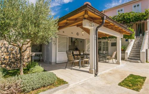 Punat Apartment | Amazing Apartment In Krk With Wifi