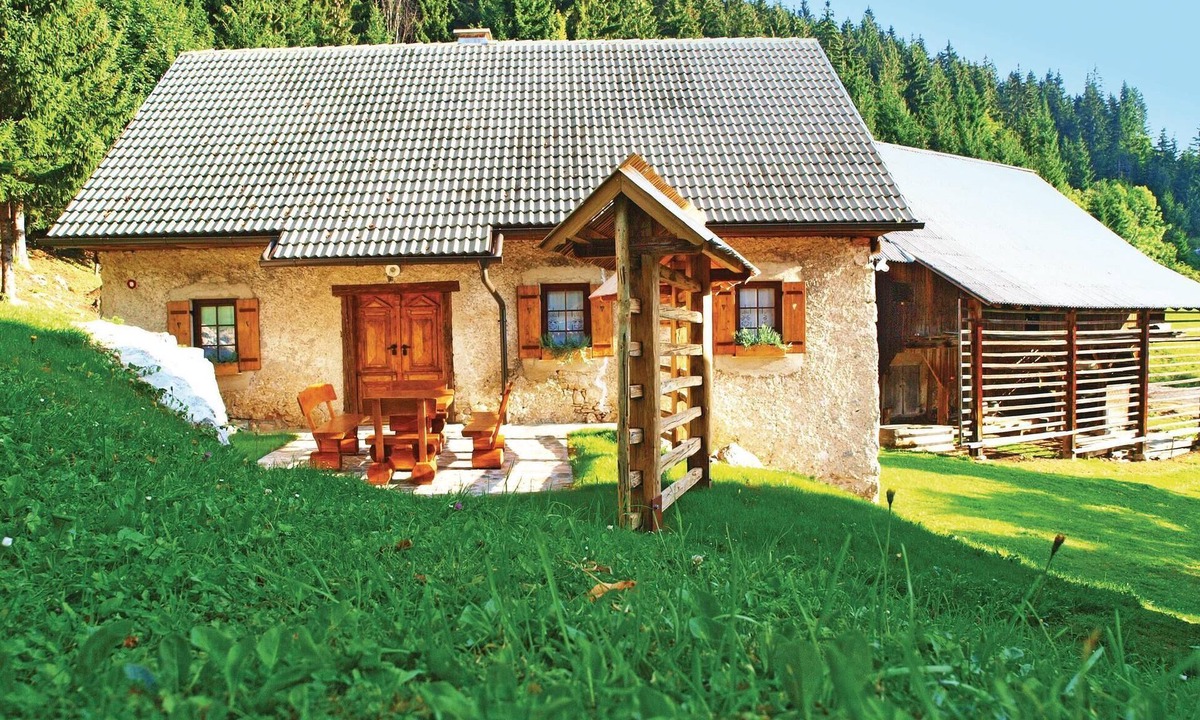 Mozirje Apartment | Amazing apartment in Mozirje with sauna