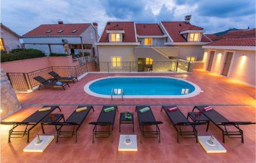 Molunat Apartment | Amazing Apartment In Molunat With House Sea View