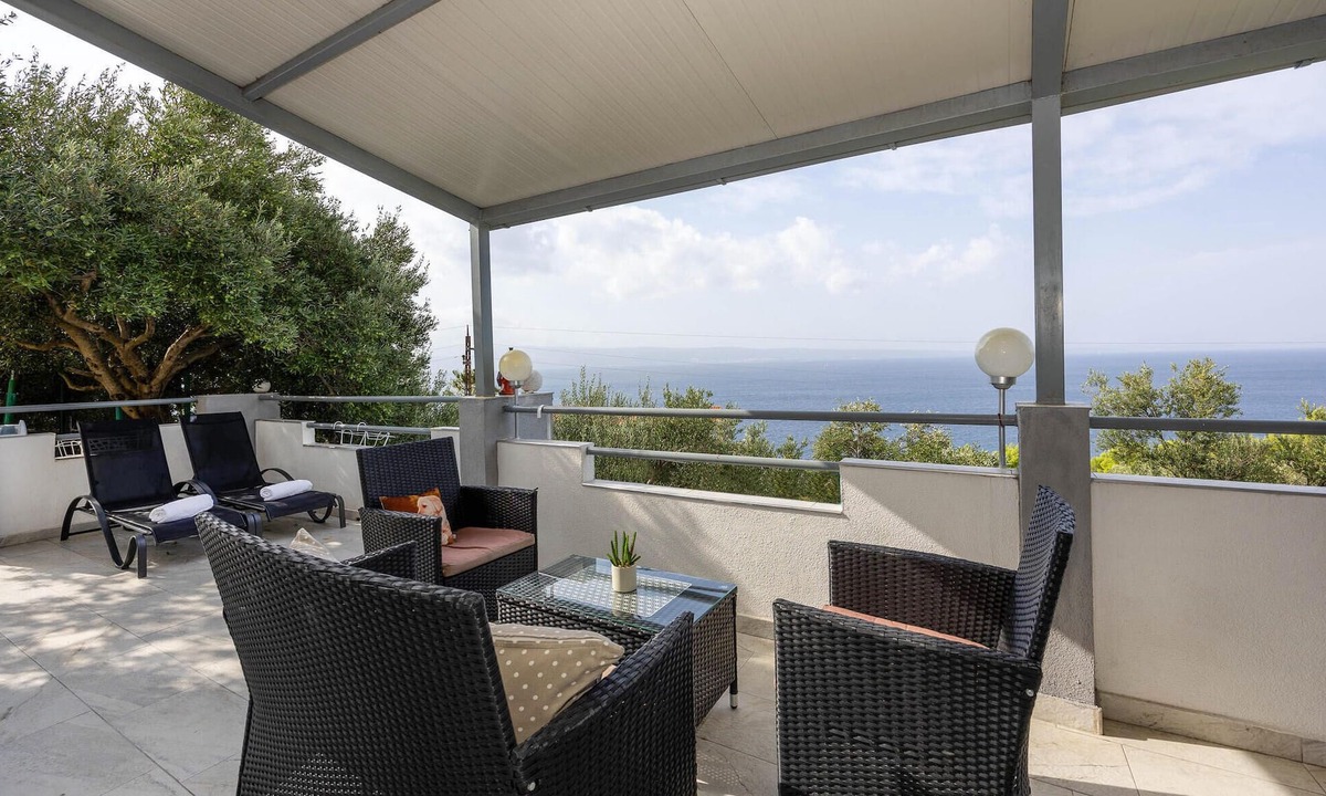 Jesenice House | Amazing home in Suhi Potok-Jesenice