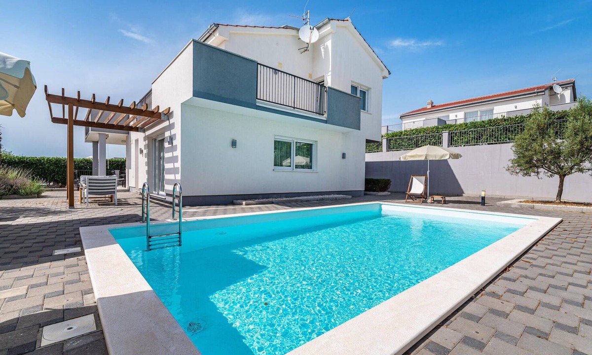 Debeljak House | Amazing home in Debeljak