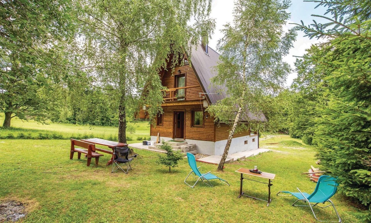 Delnice House | Amazing home in Delnice