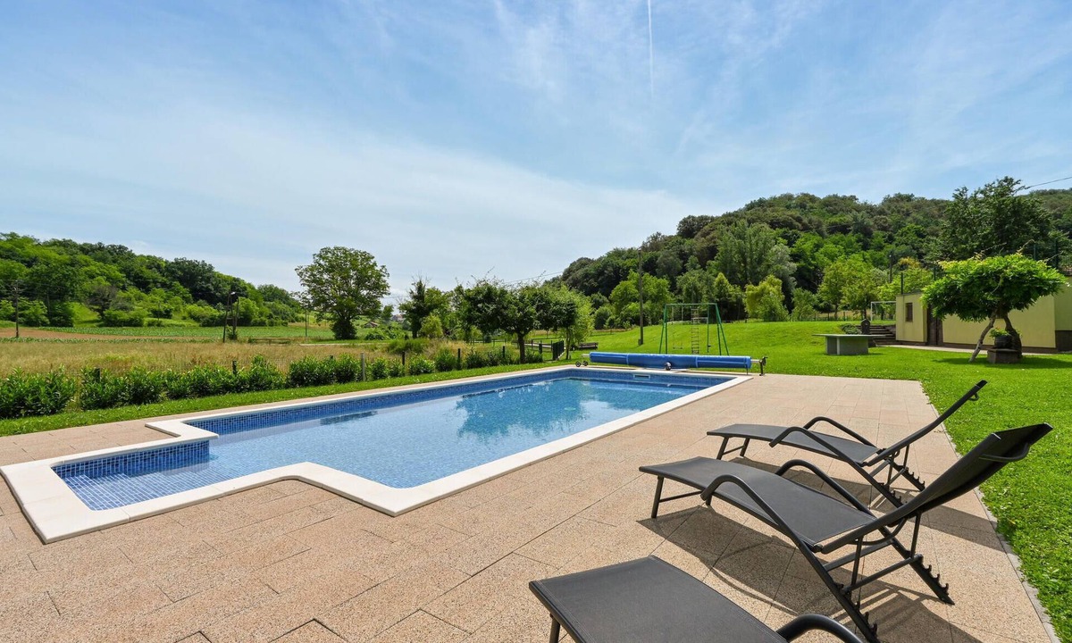 Sveti Kriz Zacretje House | Amazing home in Donja Pacetina