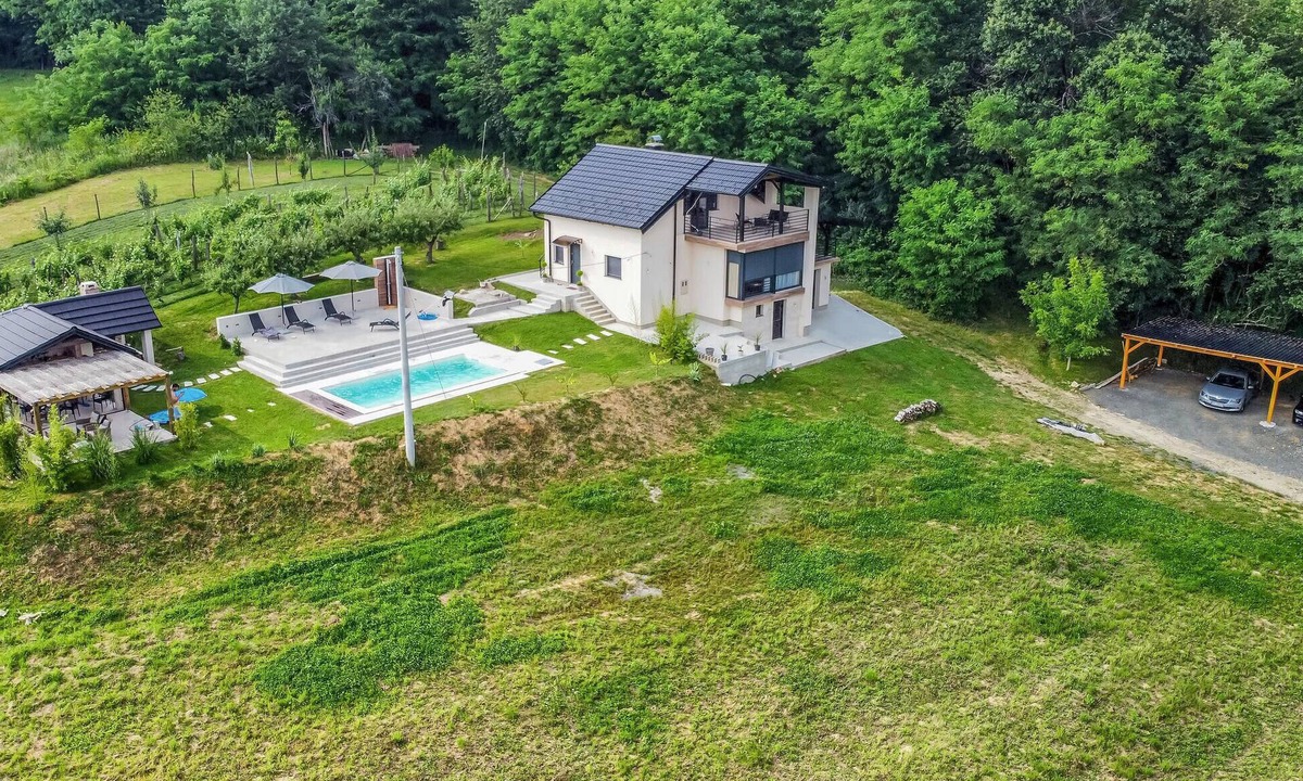 Sveti Ivan Zelina House | Amazing home in Radoisce