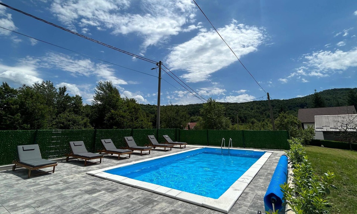 Smoljanac House | Amazing home in Smoljanac