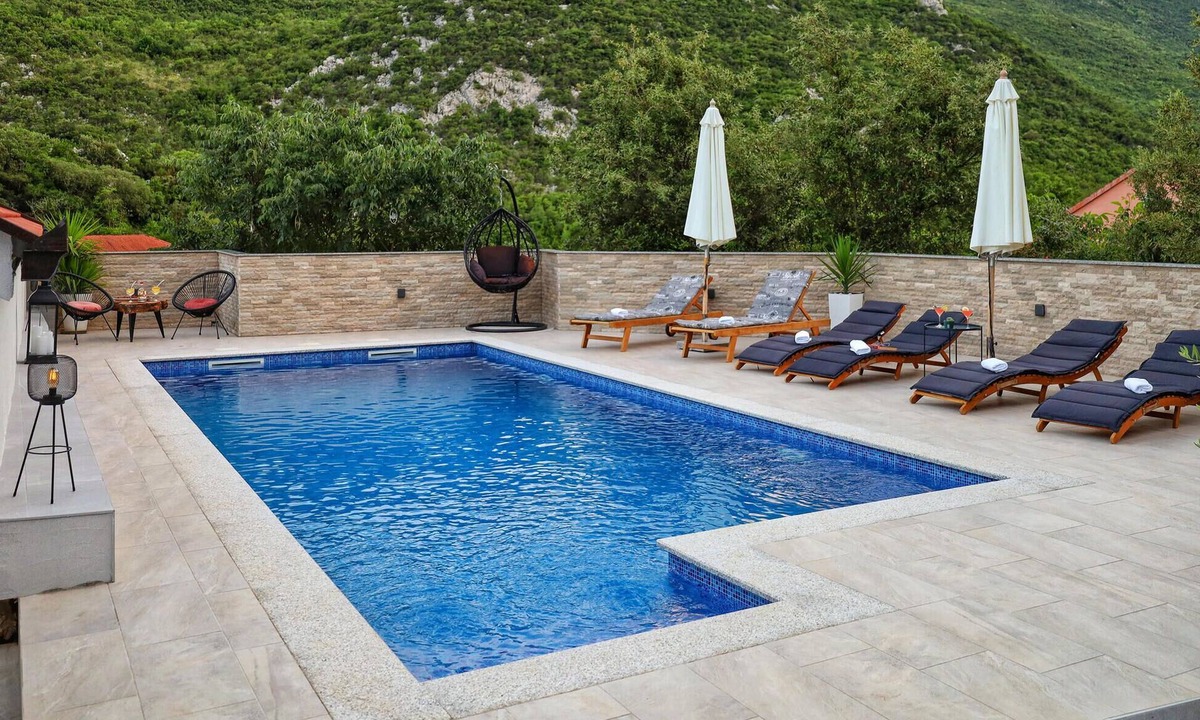 Vrgorac House | Amazing home in Vrgorac
