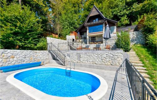 Karlovac House | Amazing Home In Zadobarje