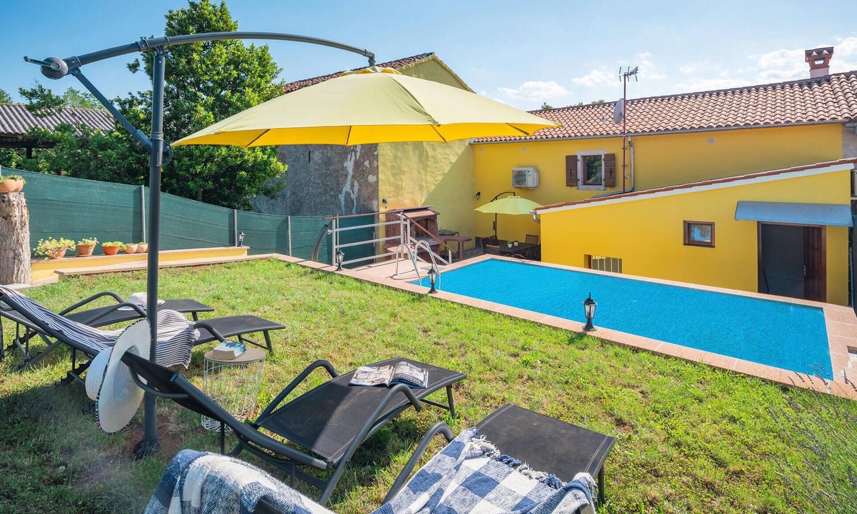 Gracisce House | Amazing home in Zminj