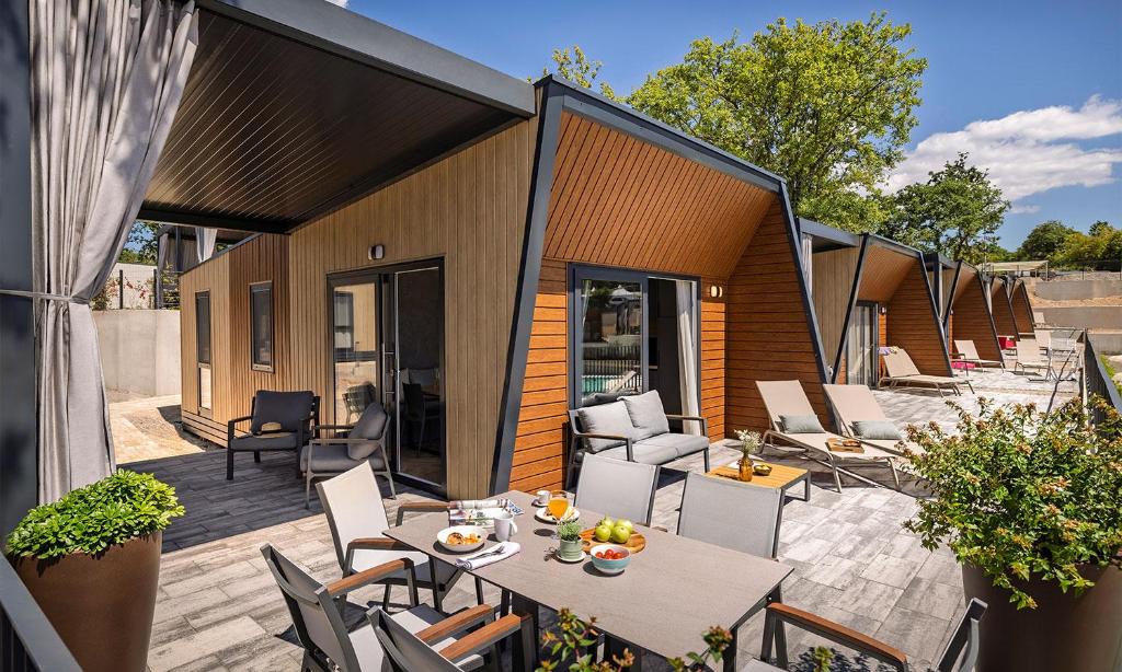 Njivice Resort | Aminess Style Camping Atea Glamping & Holiday Homes