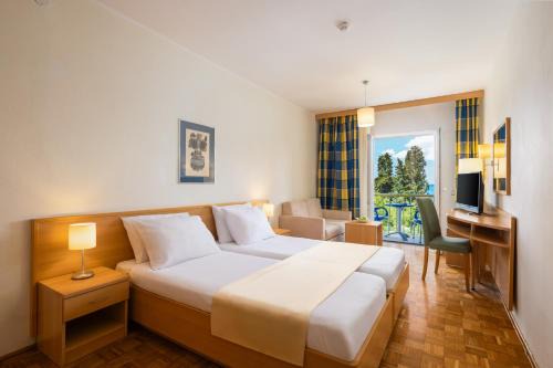 Supetar Hotel | Aminess Vival Casa Velaris