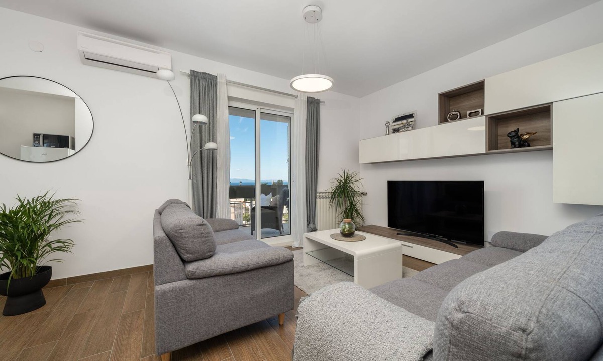 Gorinka Apartment | Ana mit atemberaubendem Meerblick by Interhome