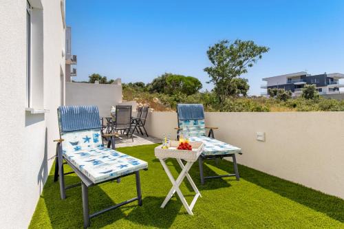Kolan Apartment | Angelika's white blue holiday home