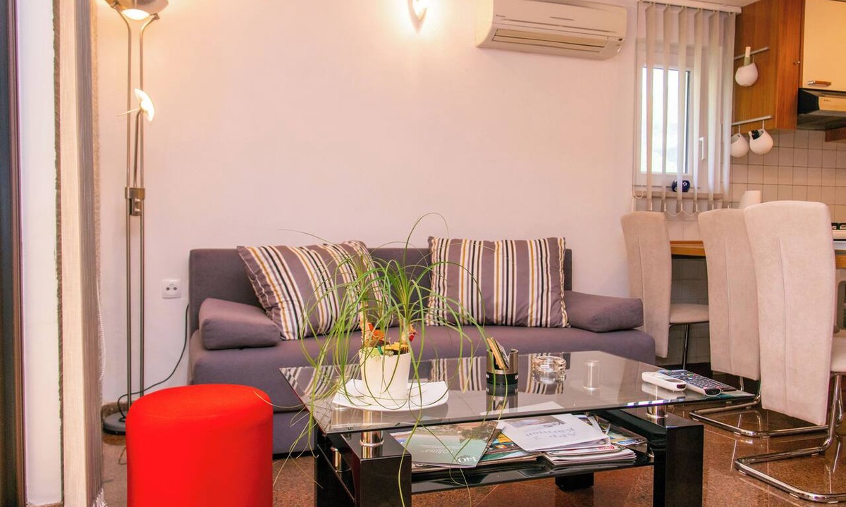 Obrs Apartment | Apartment Karmen (72411-A1) - Moscenicka Draga (Opatija)