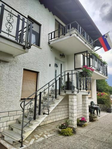 Ciginj Apartment | Apartma Aneja