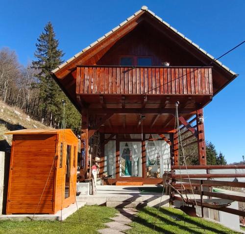 Hrastnik Apartment | Apartma na KOZOLCU