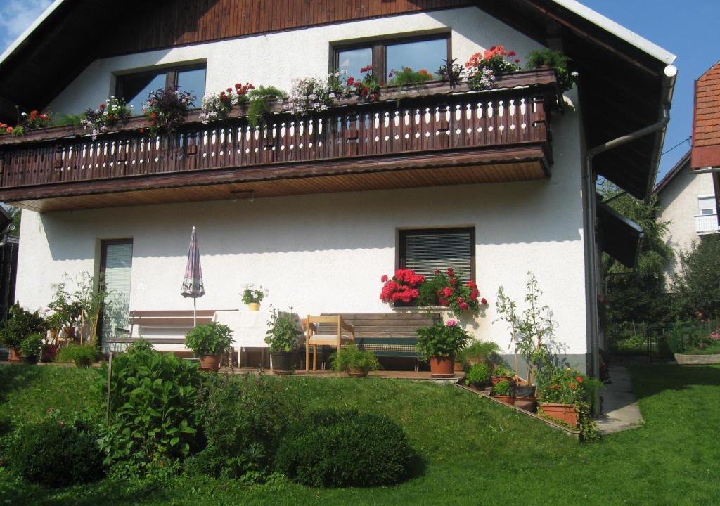 Podkoren Apartment | Apartma Tilika