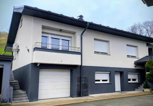 Lendava Apartment | Apartmaji Divji vrt