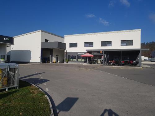 Logatec House | Apartmaji Janković