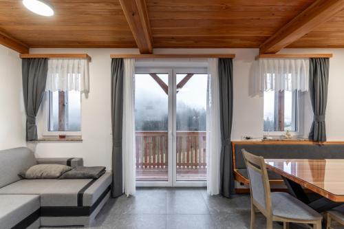Zgornja Sorica Apartment | Apartmaji Peternelj
